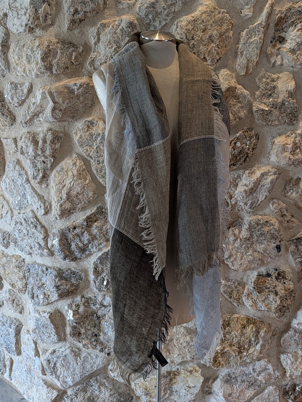 EILEEN FISHER natural italian linen cotton scarf wrap